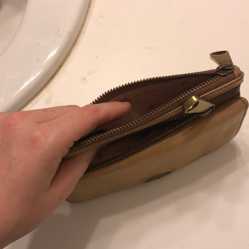 Wallet - Picture 3 of 3